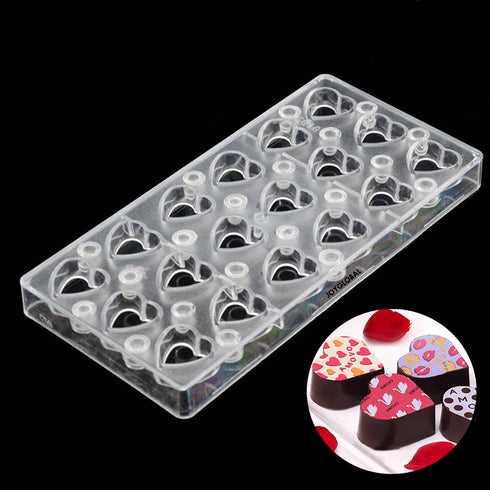 Polycarbonate Magnetic Heart Mould - 12 Grams